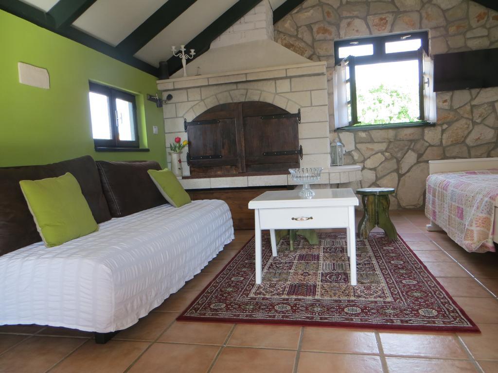 Holiday Home Artina 2 Lovište Extérieur photo